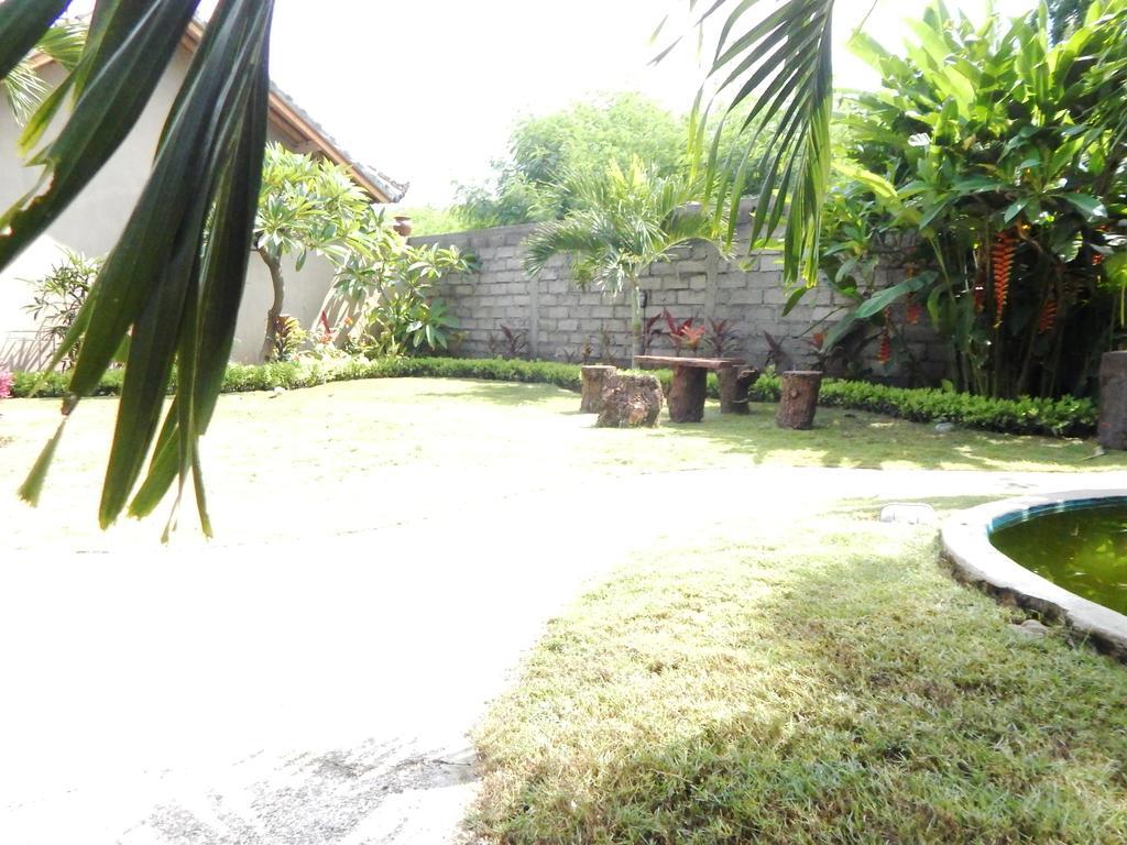 Yuda Menjangan Homestay Banyuwedang Exterior photo