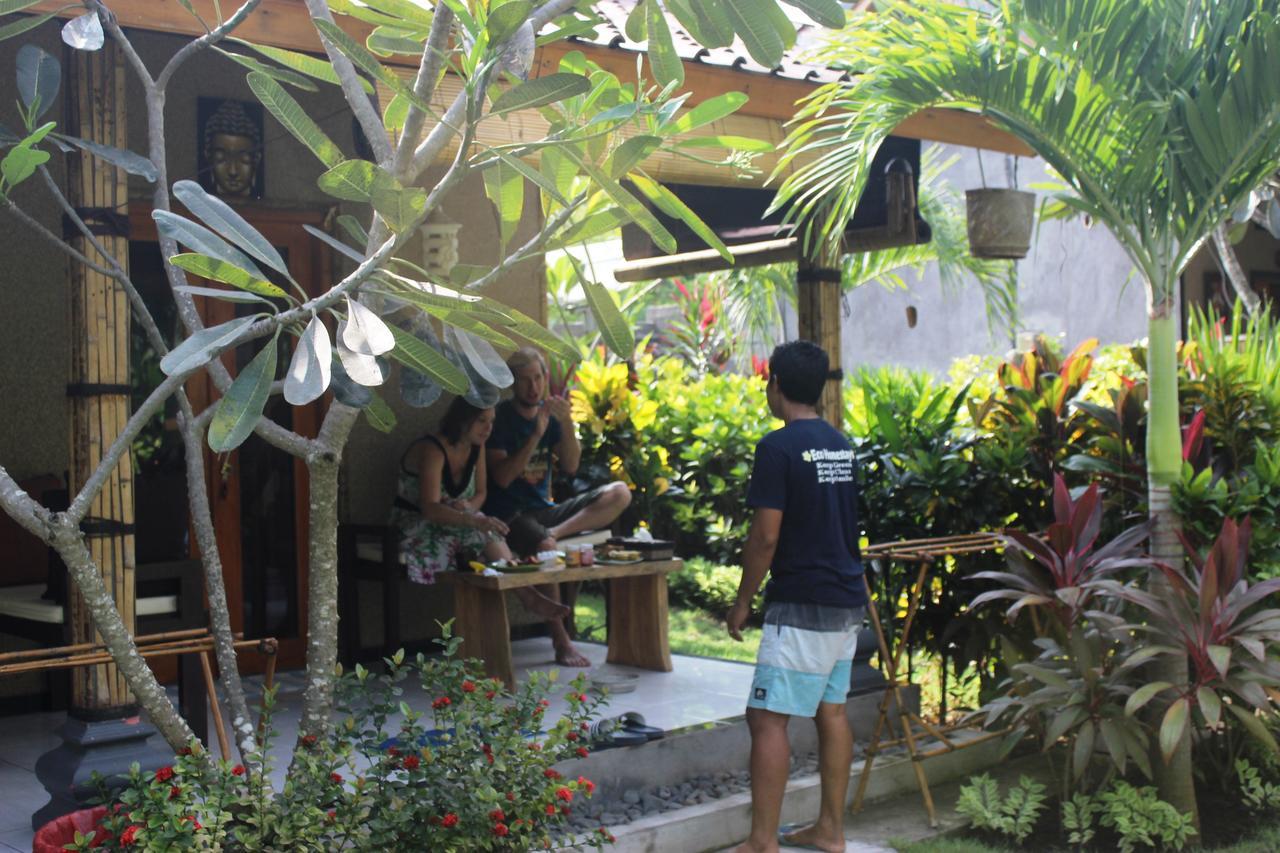Yuda Menjangan Homestay Banyuwedang Exterior photo
